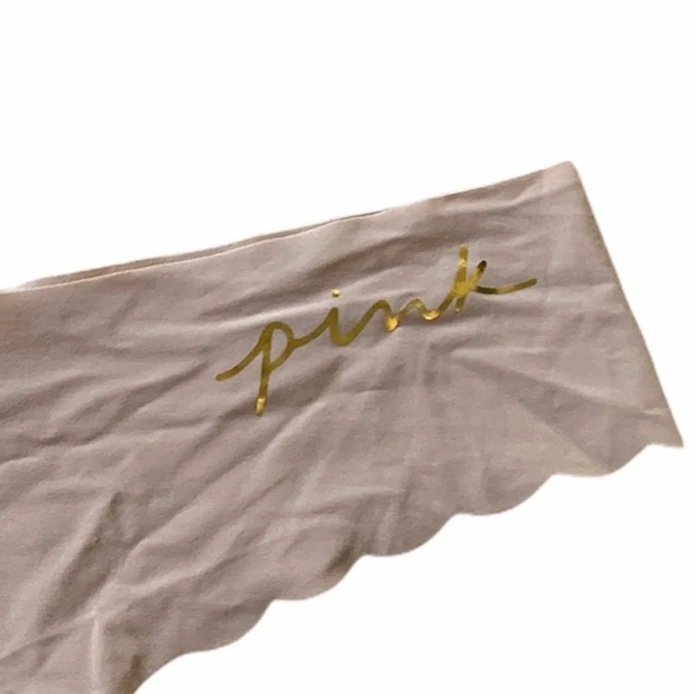 Victoria Secrets PINK No Show Thong Woman’s Panty